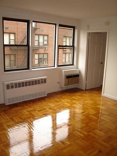 1st image of 150 E 18th St #7C******