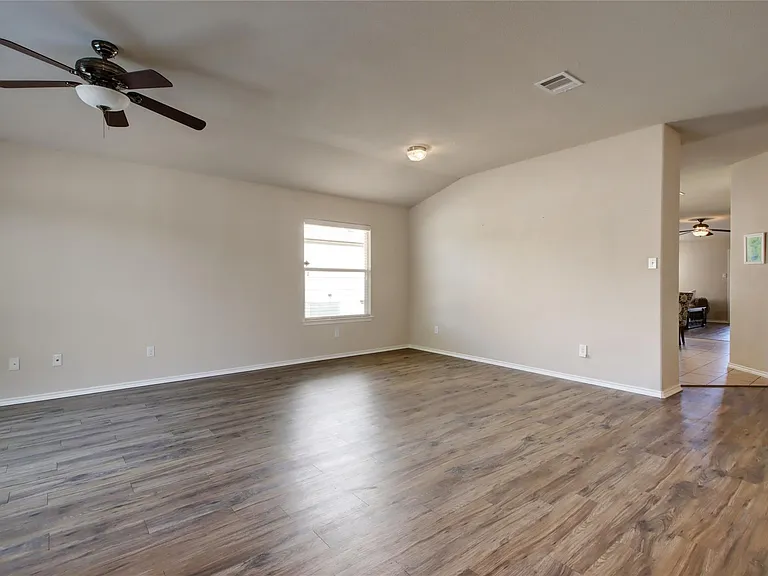 2731 Herrington Cv — Photo 18