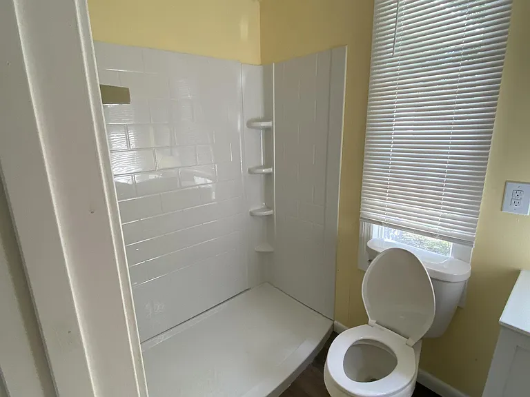 4910 Rhode Island Dr N — Photo 14