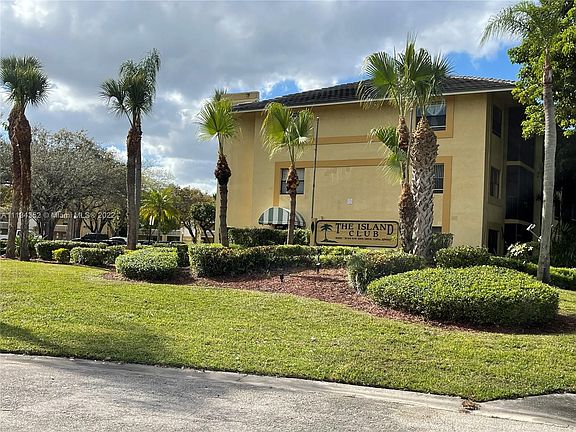 2nd image of 9000 NW 28th Dr APT 1302