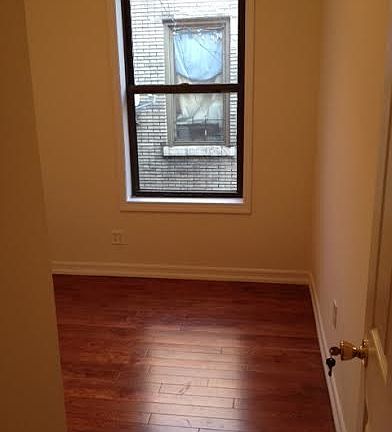 5th image of 55 W 110th St