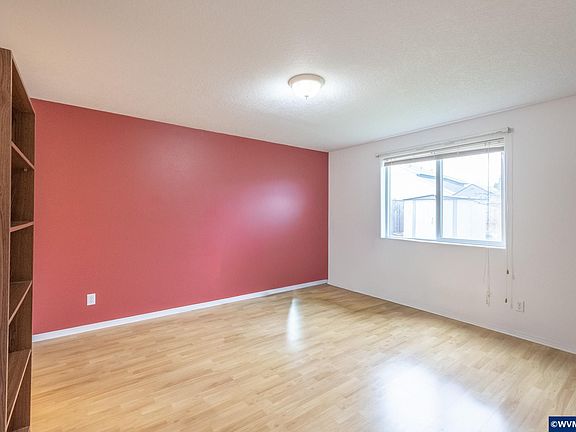 5th image of 2147 Edgemont St SE