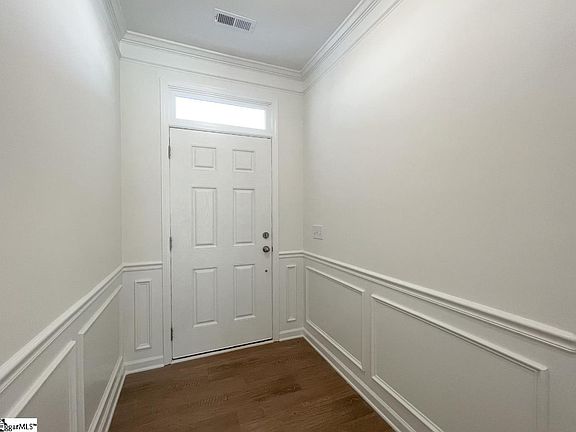 3rd image of 405 Wallen Ct