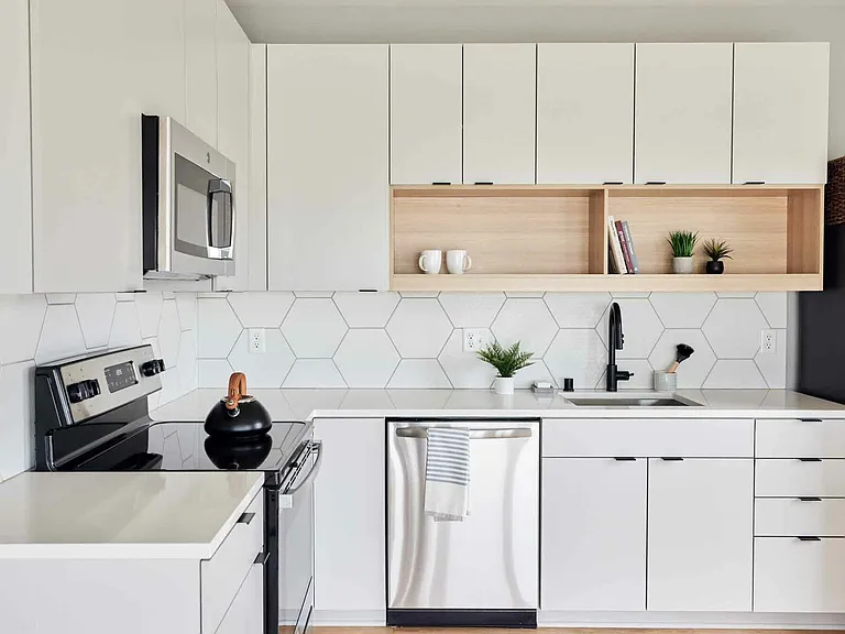 Pivot Apartments — Photo 48