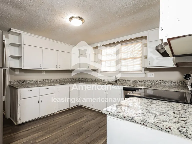 722866_007_wm_-_kitchen_13340308.jpg