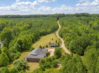 350 Bayberry Ln, Farmville, VA 23901
