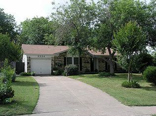 2224 Biscayne Dr E, Irving, TX 75060