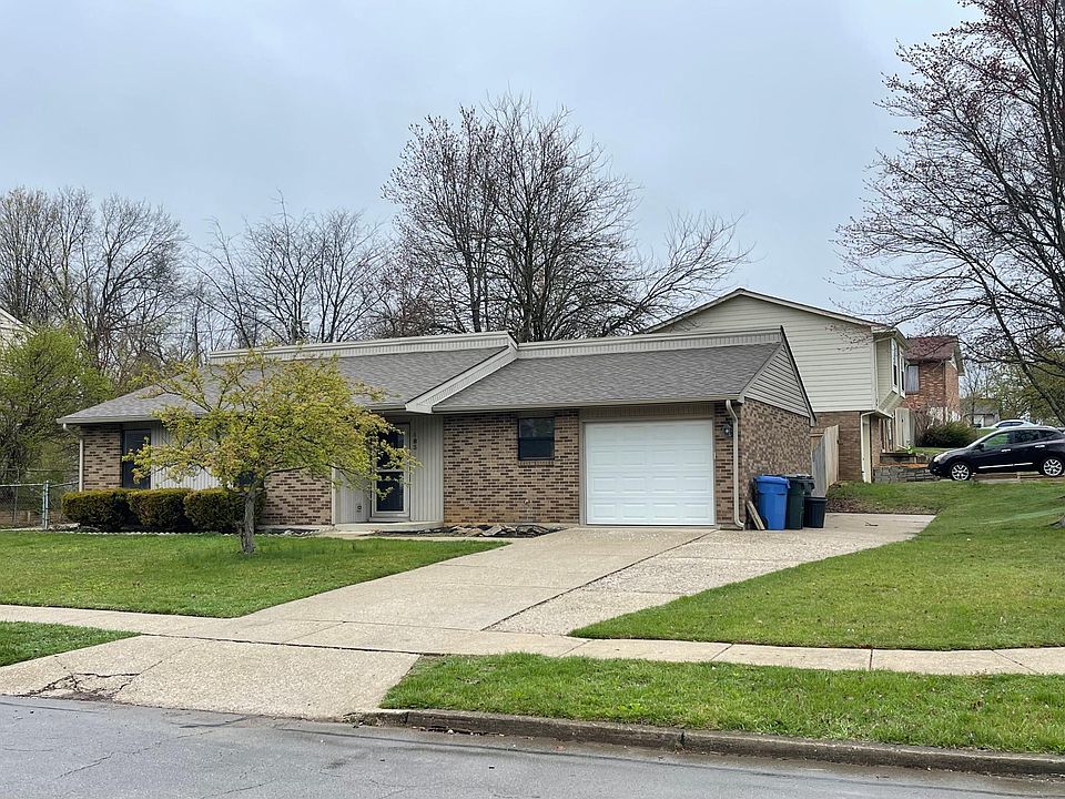 1st image of 483 Grayson Lake Dr