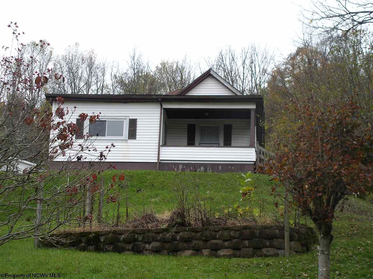 172 Fleming St, Monongah, WV 26554 Zillow