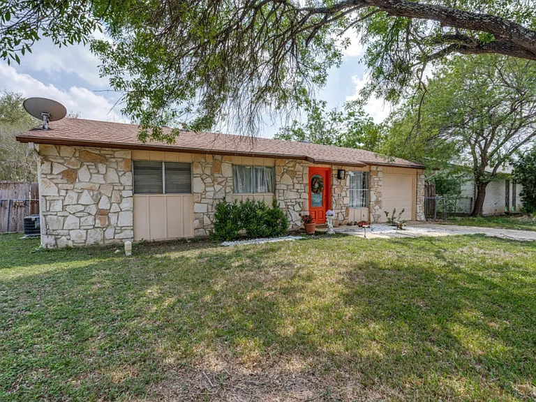 5026 Ed White St — Photo 1