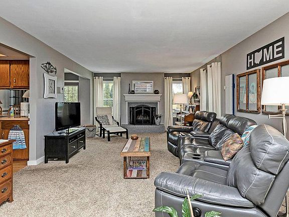 4th image of 3793 Harborough Dr