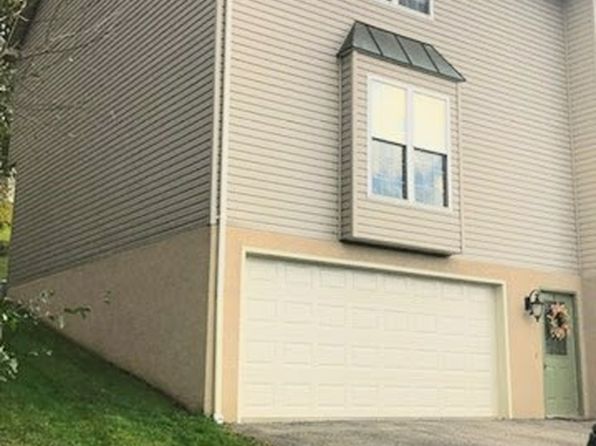 25 Clear Spring Dr