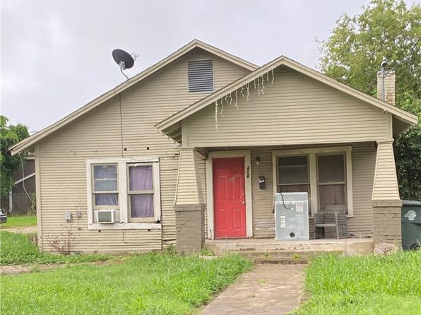 408 E 4th St, Alice, TX 78332