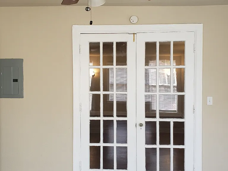 2519 N Robinson Ave #C — Photo 7