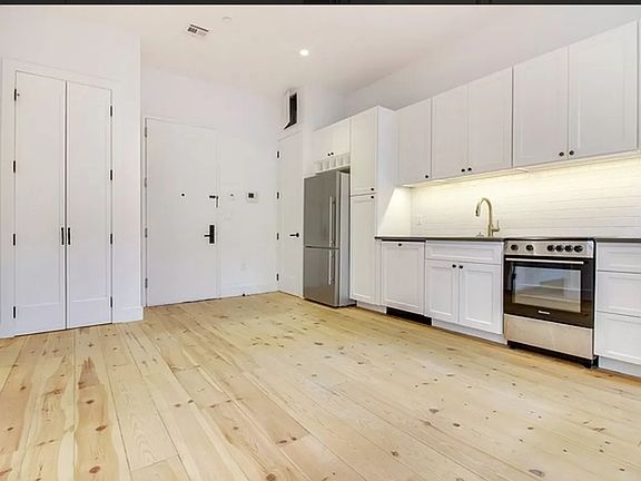 2nd image of 291 Metropolitan Ave #2A