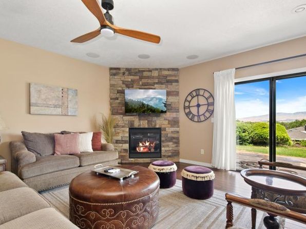 3200 W Catalina Ln