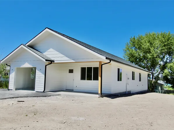 406 20th Ave W, Polson, MT 59860