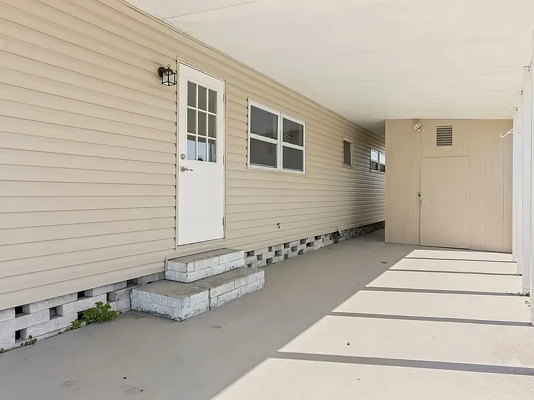 2505 E Bay Dr #88 — Photo 8