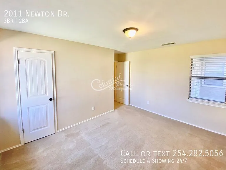2011 Newton Dr — Photo 12