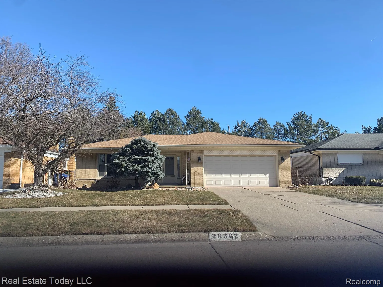 28362 James Dr photo 1