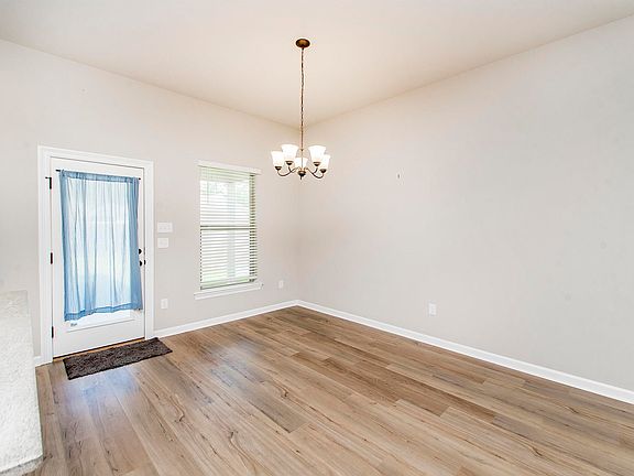 5th image of 73264 Forest Creek Dr