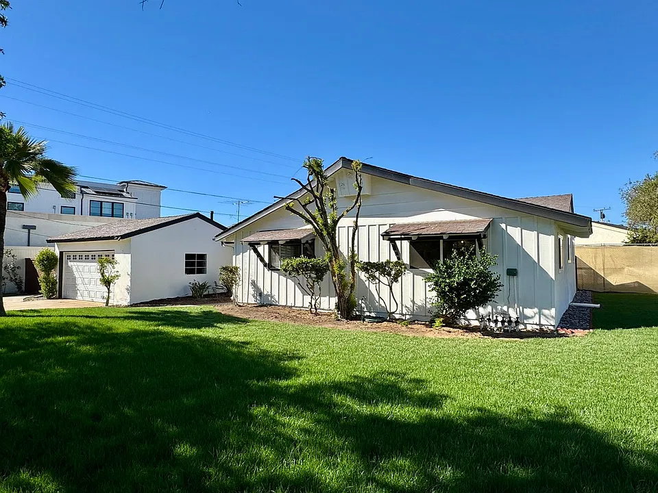 151 Acacia Way