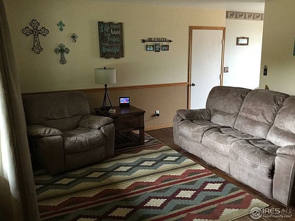 5th image of 784 3rd Street Ct