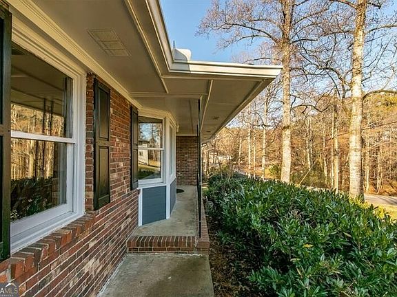 4th image of 2805 Pine Hill Dr NW