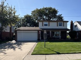 36329 Idaho Dr, Sterling Heights, MI