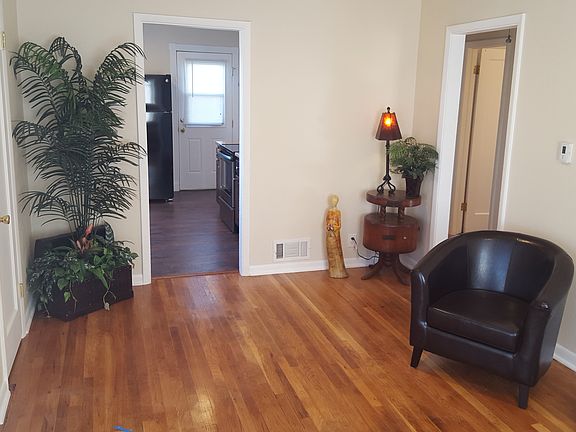 3rd image of 1576 S Zuni St