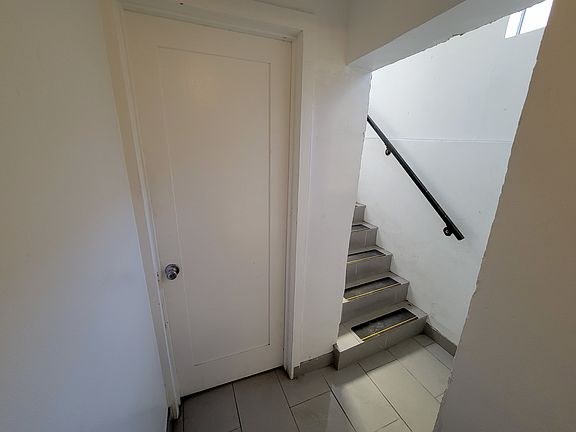 4th image of 708 N Dillon St #G1