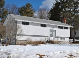 9 Hillandale Rd, Ashburnham, MA 01430