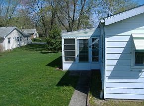 3rd image of 19 Moccasin Dr