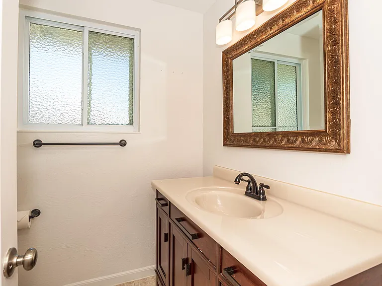 3985 Royal Arch Dr #B — Photo 10
