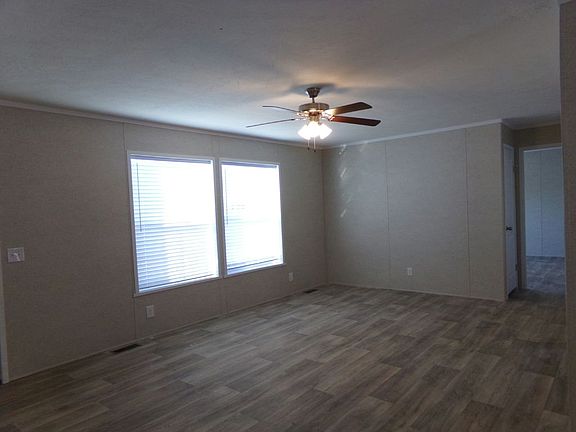 4th image of 4201 Clark Ln #101