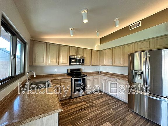 2nd image of 1411 W Michigan Ave