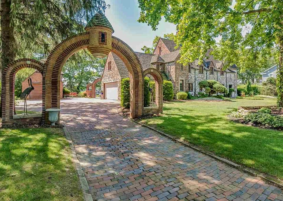 1449 Greenleaf Blvd, Elkhart, IN 46514 Zillow