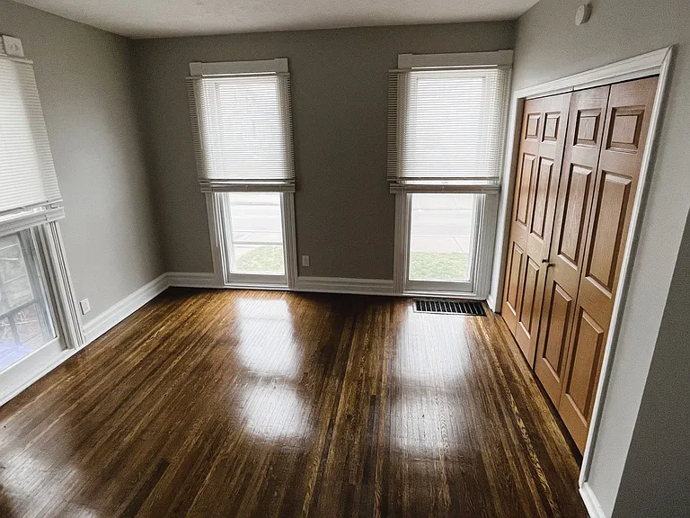 32 Tracy St — Photo 12