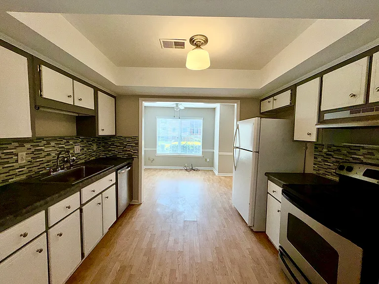 760 Coventry Township Pl — Photo 4