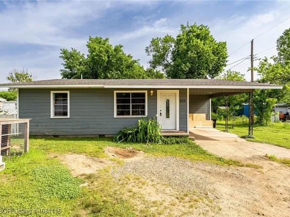 603 Oklahoma Ave, Poteau, OK 74953