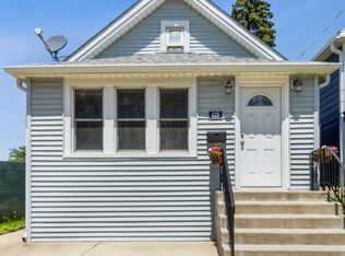 419 Bloom St, Highland Park, IL 60035