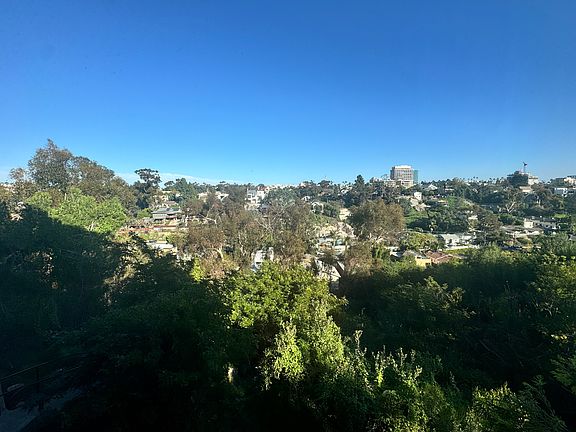 4th image of 628 Torrance St APT C