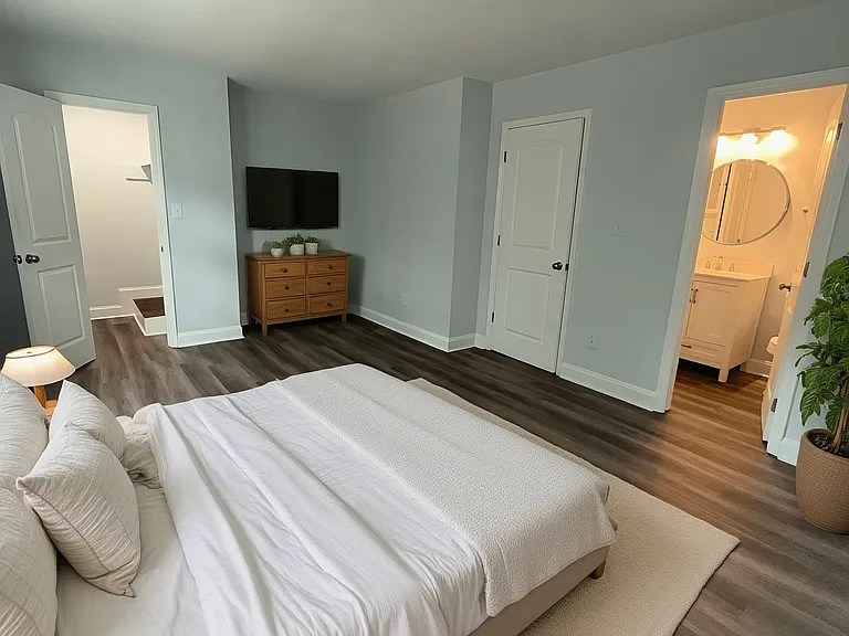 8513 Pine Thicket Ct — Photo 11