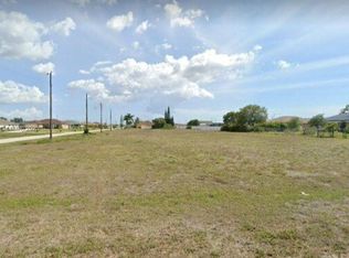 2710 NW 7th Pl, Cape Coral, FL 33993