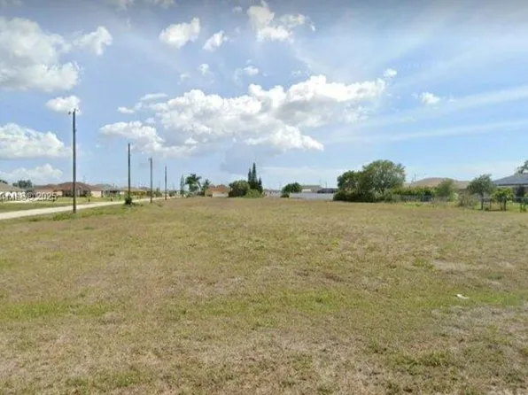 2710 NW 7th Pl, Cape Coral, FL 33993