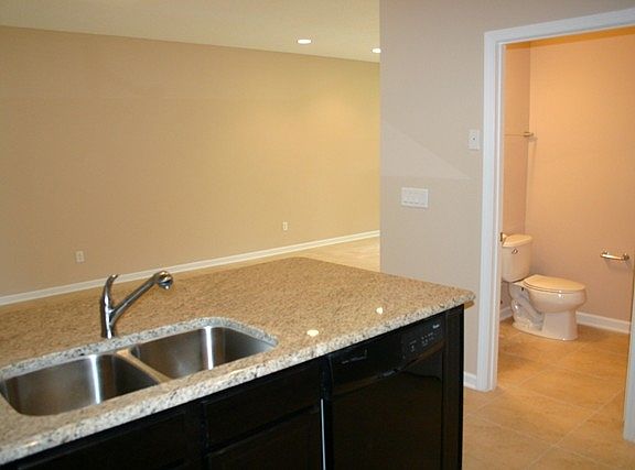 3rd image of 228 Amistad Dr