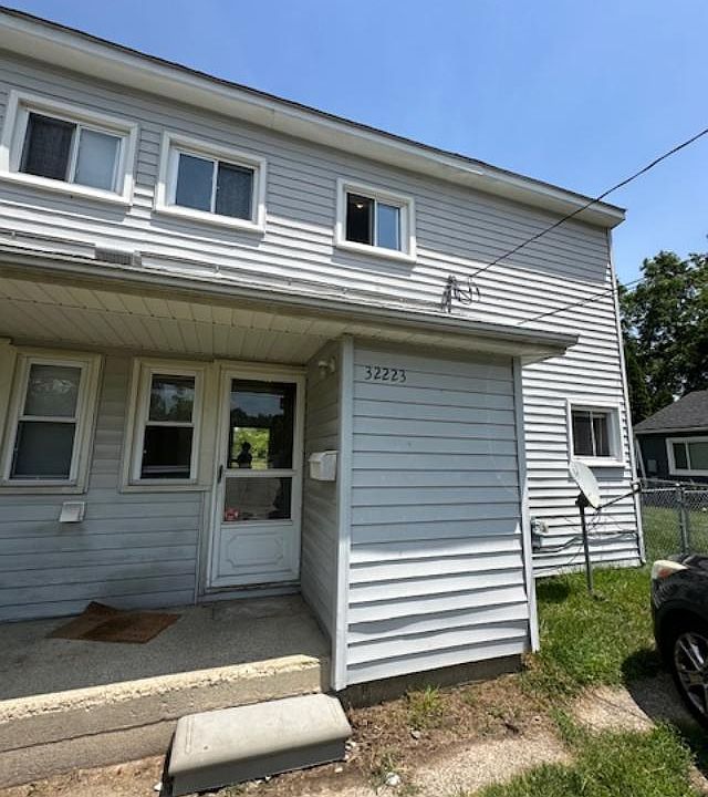 1st image of 32223 Oscoda Ct