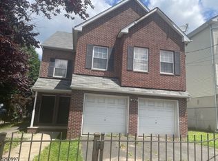 289 17th Ave, Newark, NJ 07103