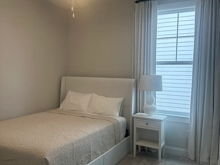700 Turkey Oak Cv — Photo 5