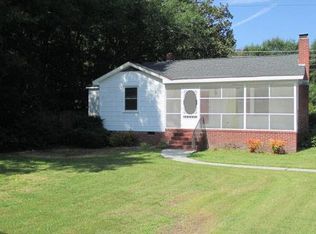 1129 Mathis Ct, Camden, SC 29020